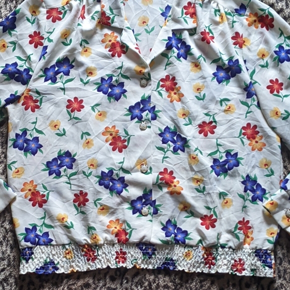 Vintage floral button down - Picture 2 of 8